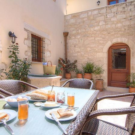 Askoutsi Manor, A Natural Tranquil Retreat, By Thinkvilla Agios Ioannis  Bagian luar foto