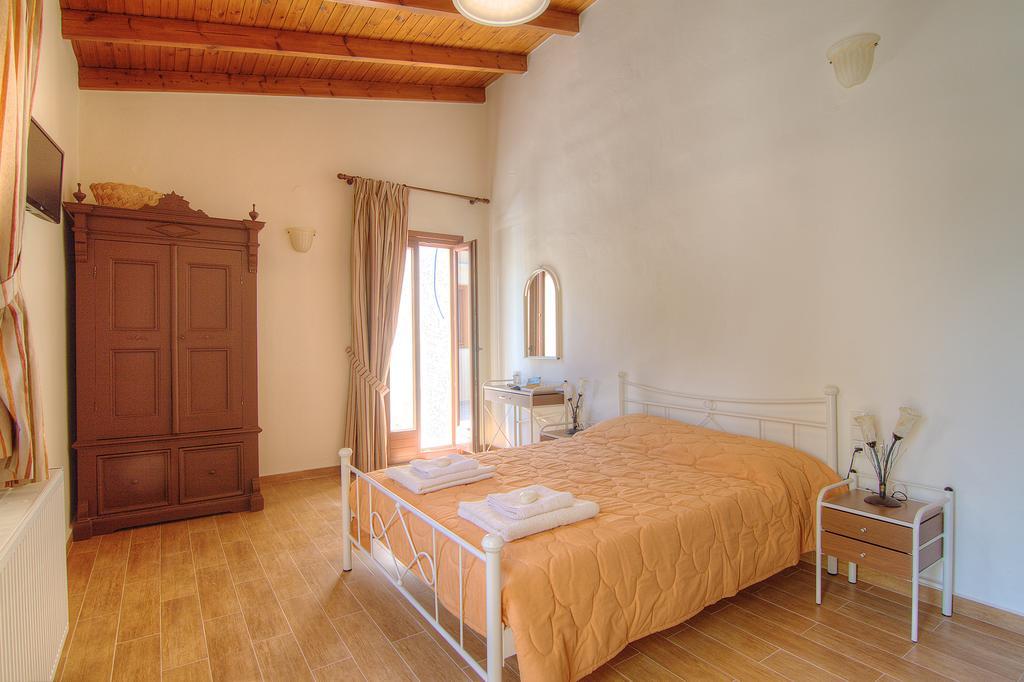 Askoutsi Manor, A Natural Tranquil Retreat, By Thinkvilla Agios Ioannis  Bagian luar foto